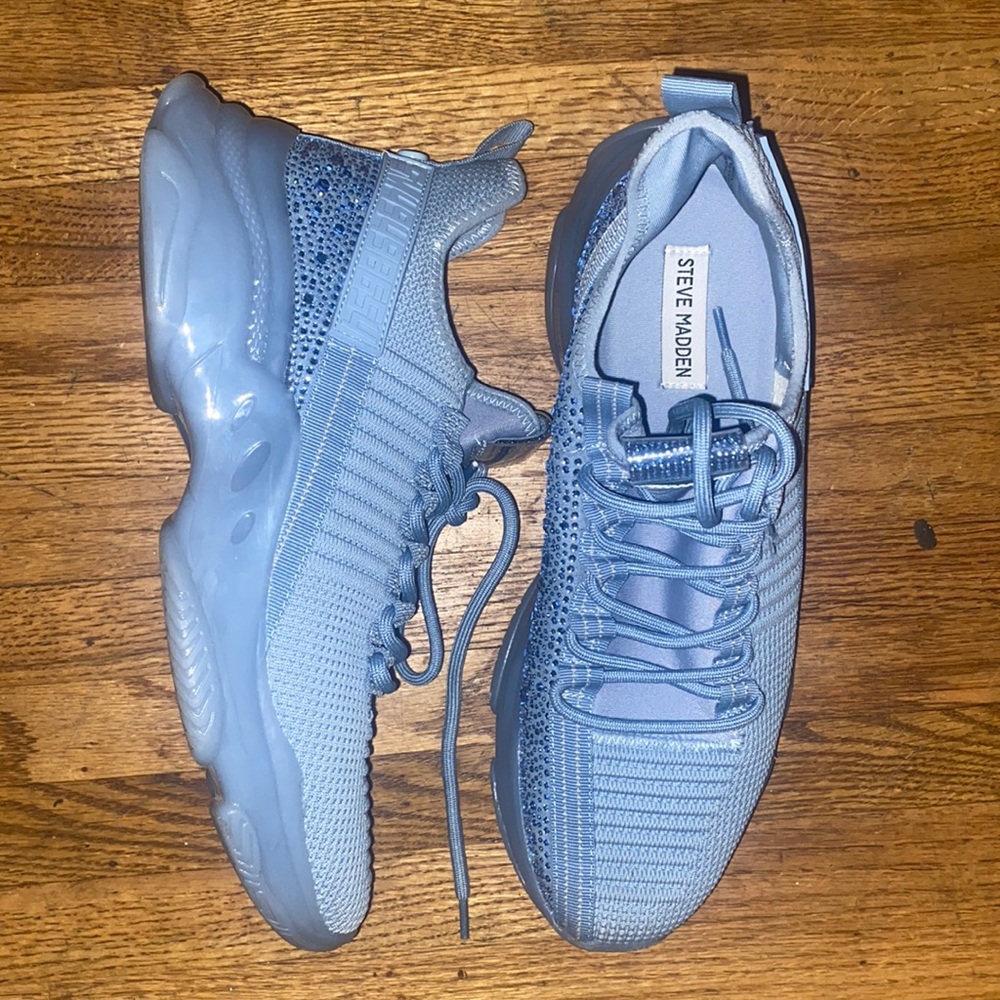 Steve Madden Sneakers